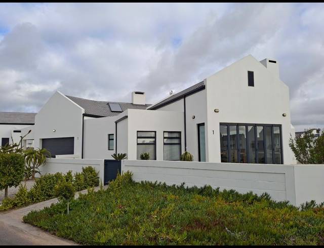 3 BEDROOM HOUSE FOR SALE IN BRITANNIA BAY